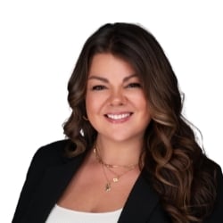 Headshot, Christina Eschbacher